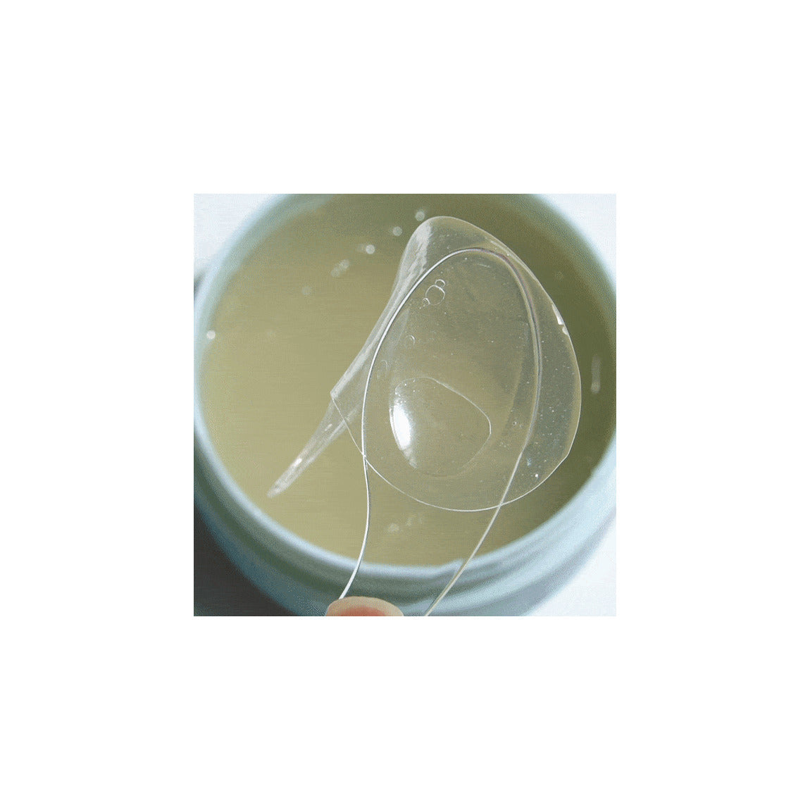 Good Molecules Caffeine Energizing Hydrogel Eye Patches 60ct - View 5